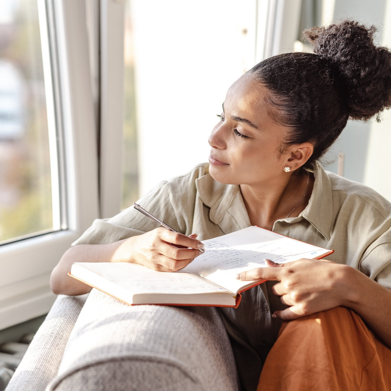 Hair Loss, Facial Hair, Infertility or Weight Gain? Everything You Need to Know about PCOS